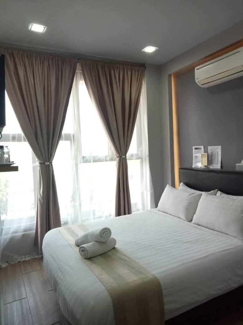 Sunset Villa Inn Pantai Cenang  Zewnętrze zdjęcie